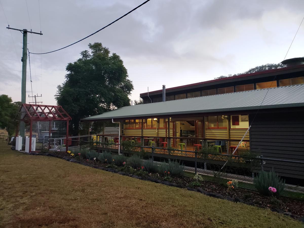 Christmas Creek Cafe & Cabins Lamington Exterior photo